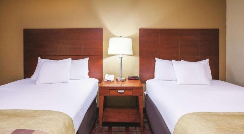 เบย์มอนต์ บาย วินด์แฮม แคนตัน Hotel นอร์ธแคนตัน ภายนอก รูปภาพ
