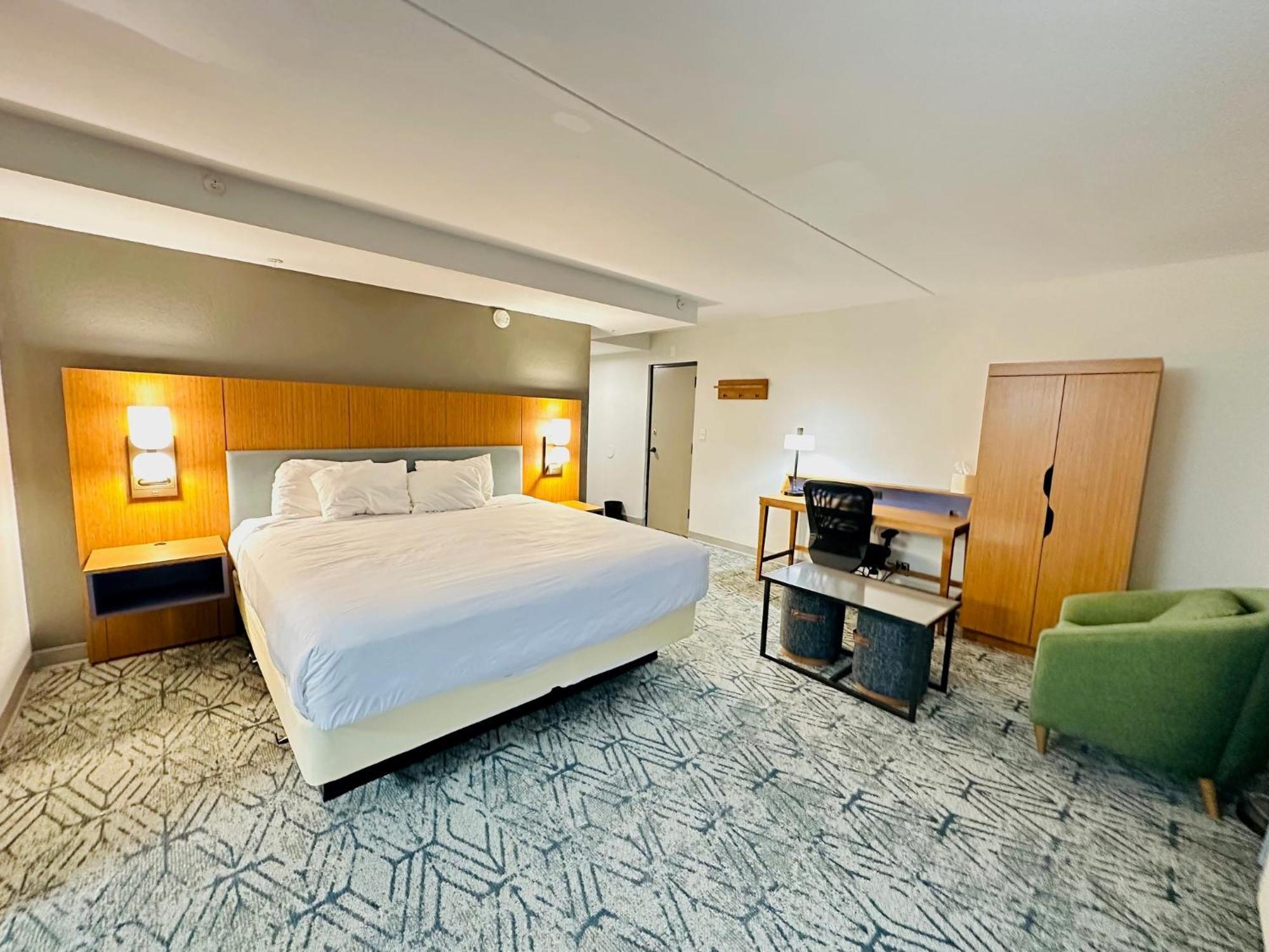 เบย์มอนต์ บาย วินด์แฮม แคนตัน Hotel นอร์ธแคนตัน ภายนอก รูปภาพ